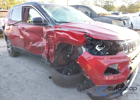 2025 Jeep Compass Limited 4X4 from USA, damaged, VIN 3C4NJDCN3ST552728